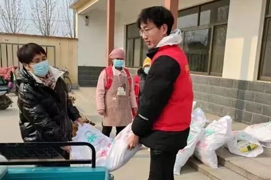 9A53?e=.jpg 9A53?e=.jpg